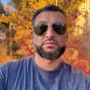 Meet your Posher, Luis